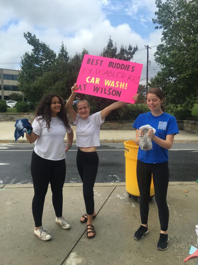 Students work to "Spread the Word to End the Word"