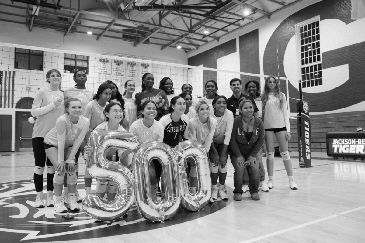 Volleyball coach Arrington surpasses 500 wins