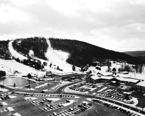 SUPERIOR SKI SPOTS - Liberty Mountain is the closest ski resort to DC, but receives low amounts of snowfall. However, other options like Snowshoe offer a break from the icy slopes.